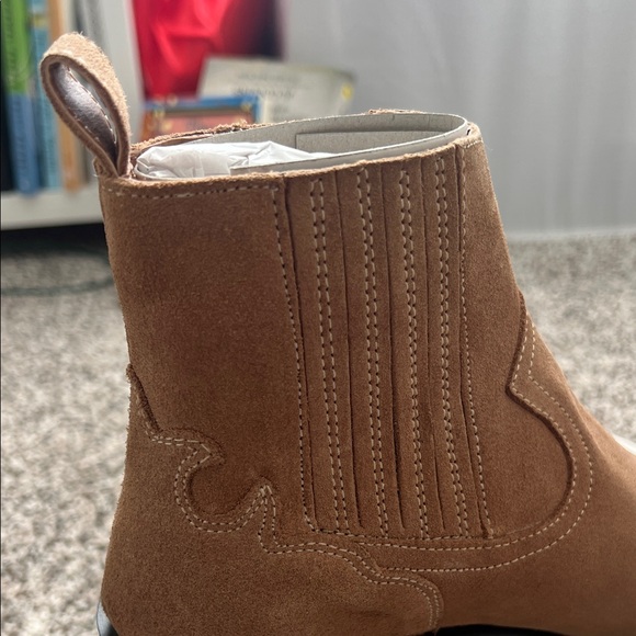 Urban Outfitters Tan Ankle Boots - Picture 5 of 8